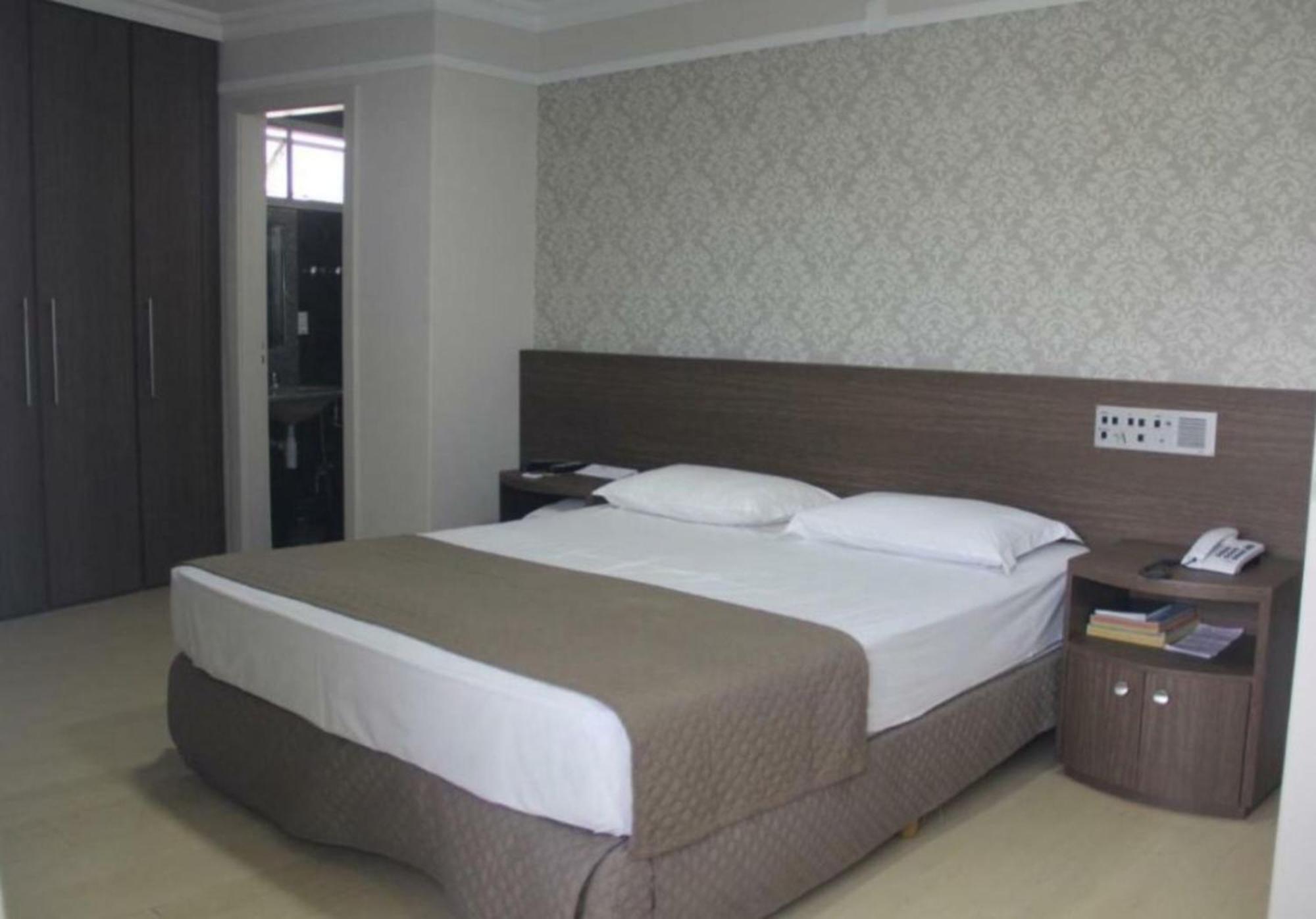 Abbas Hotel Uberlândia Esterno foto
