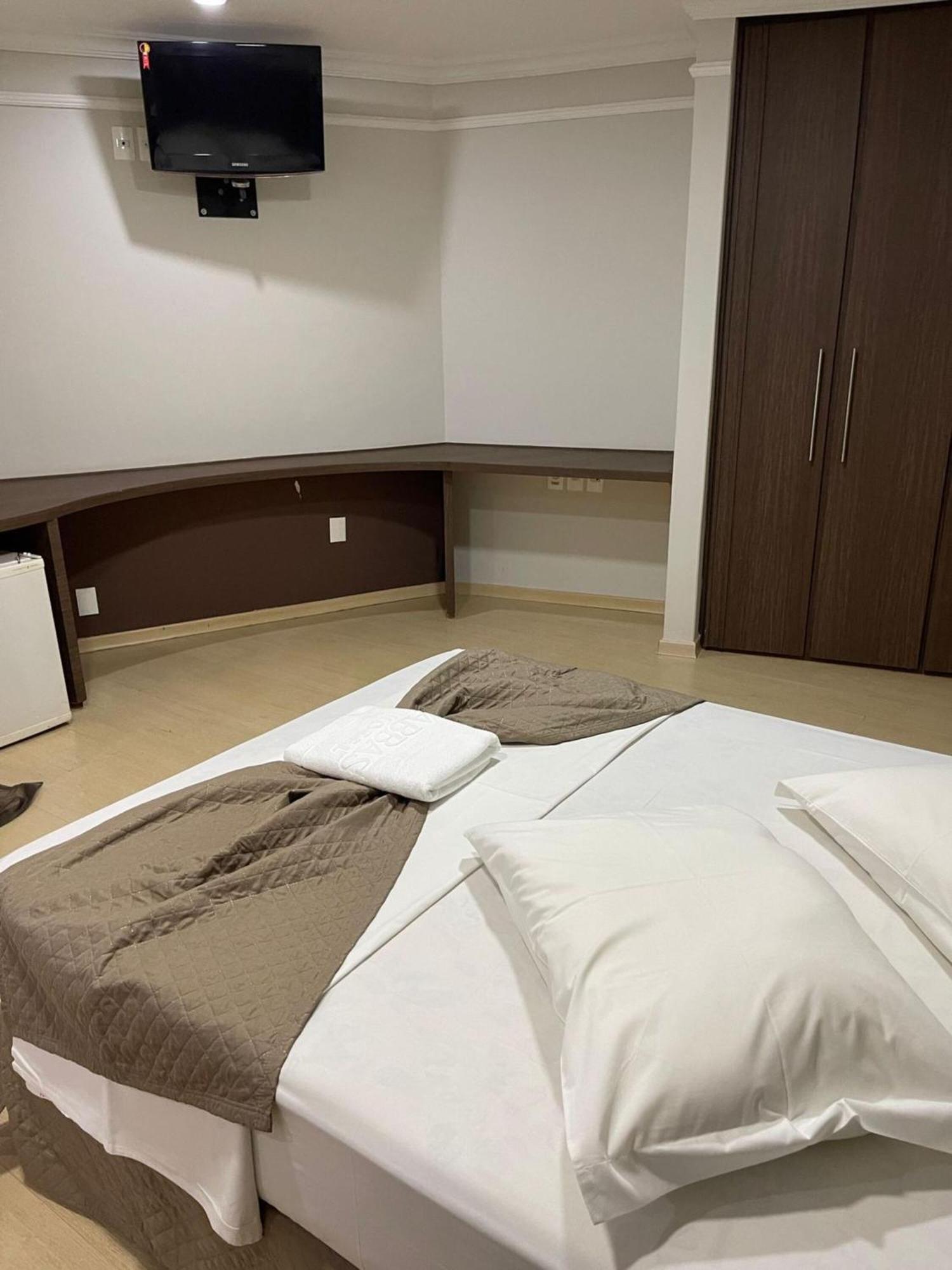 Abbas Hotel Uberlândia Esterno foto