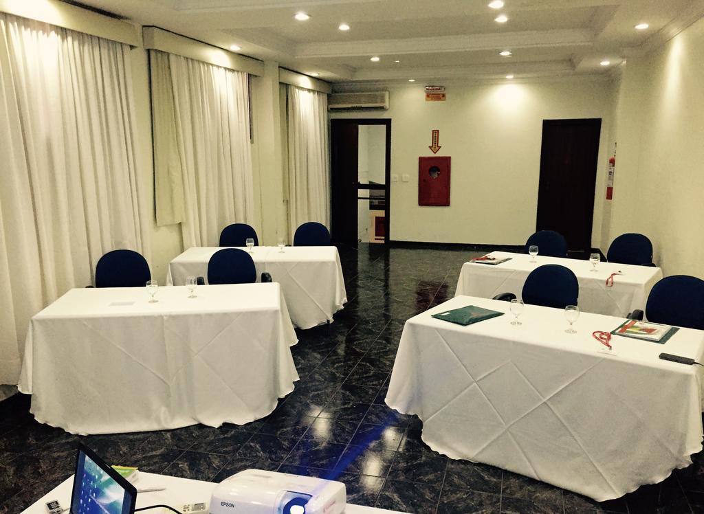 Abbas Hotel Uberlândia Esterno foto